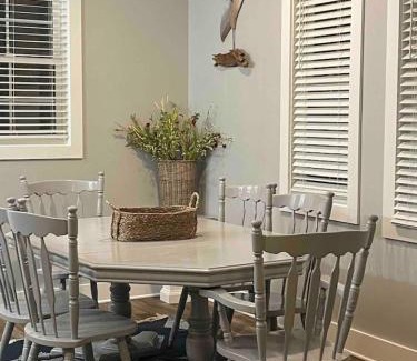 Smyrna House | Waterfront Home 3BR King bed Private Dock