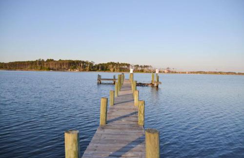 Smyrna House | Waterfront Home 3BR King bed Private Dock