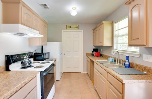 Emory House | Waterfront Home at Lake Fork w/Boardwalk