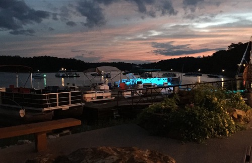 Wolf Creek House | Waterfront Home at lake