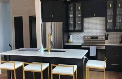 New London House | Waterfront home in the heart of Stanley Bridge
