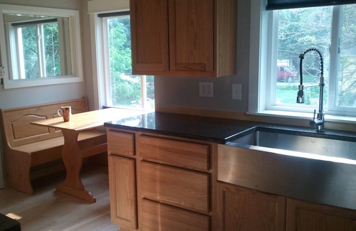 Belmont House | Waterfront Home Easy Reach to Grand Rapids