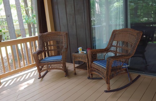 Wildwood Point Cottage | Waterfront home for you and your furry friends.