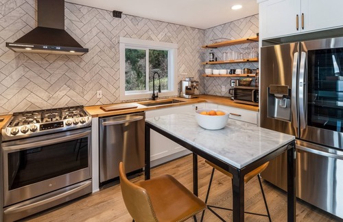 Friday Harbor House | Waterfront Home! Hot Tub! (HOS)