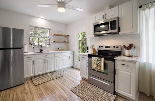 Homosassa House | Waterfront home in Old Homossassa w/hot tub and kayaks 🎣