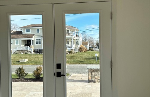 Saybrook Manor House | Waterfront home in the town of Old Saybrook, CT, walk to beach in a minute.