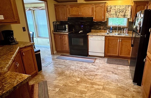 Wetmore House | Waterfront Home Near Munising on Lost Lake