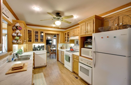 Killen House | Waterfront Home Near Wilson Lake w/Covered Porch!