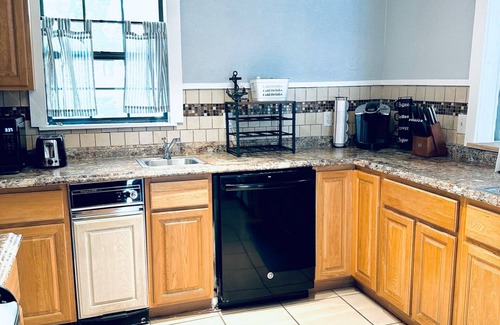 Eufaula House | Waterfront home on Eufaula - WHITE SANDY BEACHES and amazing outdoor patio/bar!