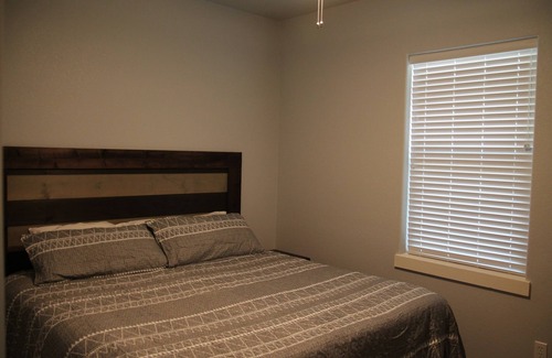 Burnet House | Waterfront Home on Lake Buchanan | Perfect for Entertaining | Sleeps 10