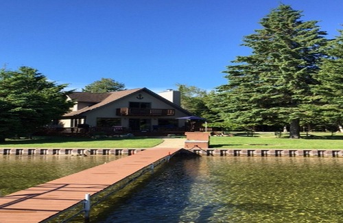 Hubbard Lake House | Waterfront Home on Beautiful Hubbard Lake