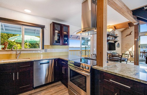 Anderson Island House | Waterfront Home w/Wraparound Deck, Grill, Pellet Stove, & Private Beach
