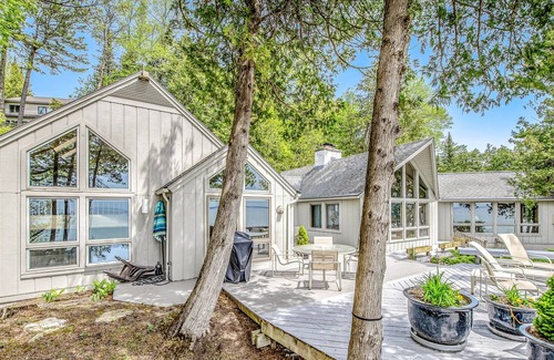 Harbor Springs House | Waterfront home with lake view, fast WiFi, central AC, and a washer/dryer