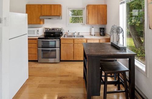 Sandpoint House | Waterfront Home w/big yard, Dock & A/C - Sleeps 20!