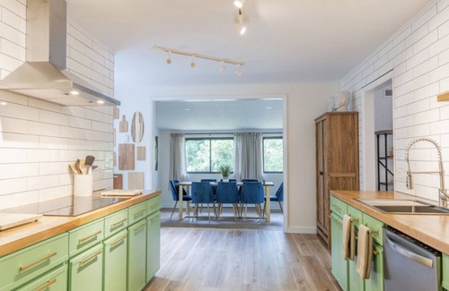 Mount Marion House | Waterfront Home w/Hot Tub and Fireplace on Esopus Creek