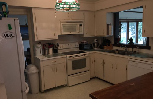 Roper House | Waterfront home w/private 43 ft pier & GameRoom! fantastic views!