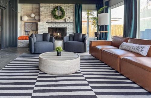 Rockford House | Waterfront Home with Arcade, MassageChair, Firepit