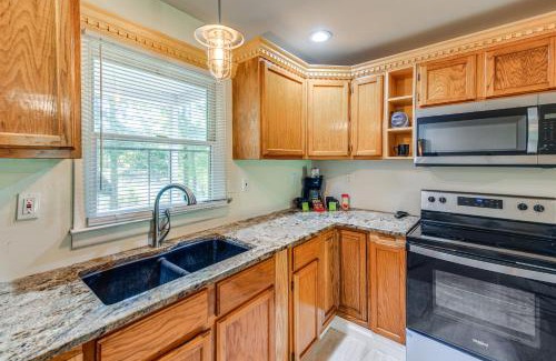 Farmville House | Waterfront Home with Deck and Yard, 4 Mi to Farmville!