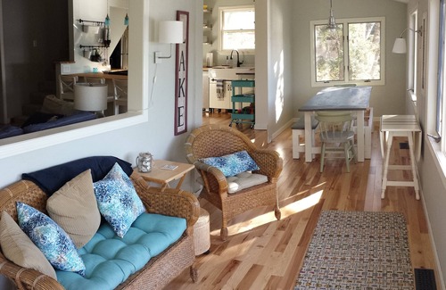 Unity House | Waterfront home with magnificent sunsets on tranquil lake
