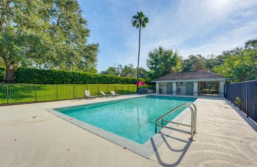 Sunset Lakes House | Waterfront Home with Private Pool 5 Mi to Disney!