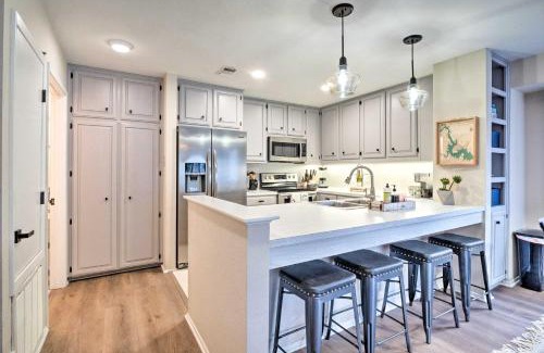 Horseshoe Bay House | Waterfront Horseshoe Bay Retreat with Game Room!