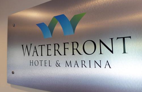Johnsburg Hotel | Waterfront Hotel and Marina