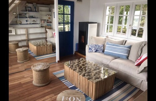 Saint-Pabu House | Waterfront house