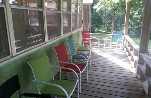 Broaddus House | WATERFRONT House in Peaceful Cove w/Great Fishing