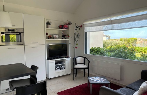Tregastel House | Waterfront house on GR34, beaches, shops on site TREGASTEL pink granite