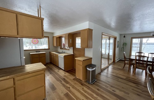 Skanee House | Waterfront House on Huron Bay - Lake Superior - Sleeps 10!