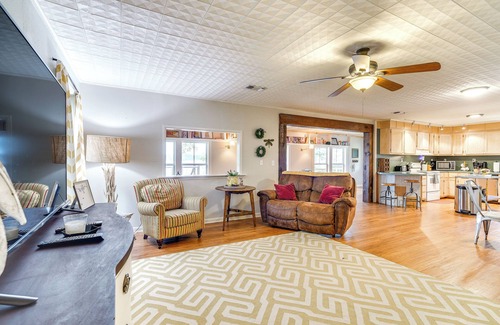 Negreet House | Waterfront House on Toledo Bend w/Private Dock!