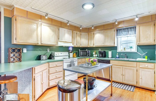 Negreet House | Waterfront House on Toledo Bend w/Private Dock!