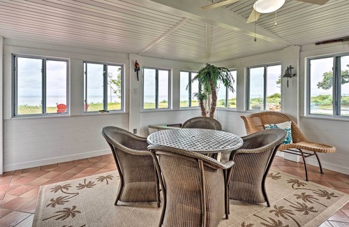 Barstow House | Waterfront House w/ Rowboat, Kayaks & Fishing!