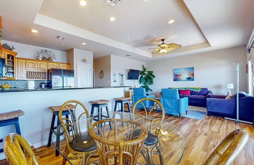 Rockport House | Waterfront house with private patio, dock access and free WiFi