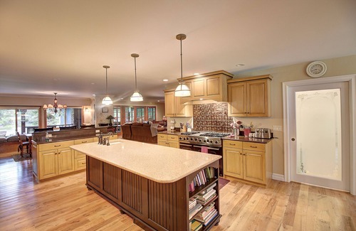 Bigfork House | Waterfront in Montana! Bigfork & Glacier Nat. Park! Book Summer 2025 Now!