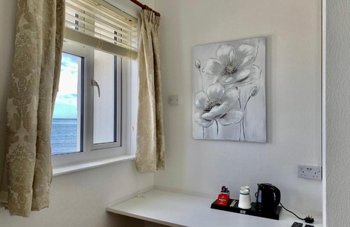 Shanklin Hotel | Waterfront Inn