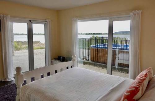 Marion Bay House | Waterfront 'Jemadda' Family Lodge