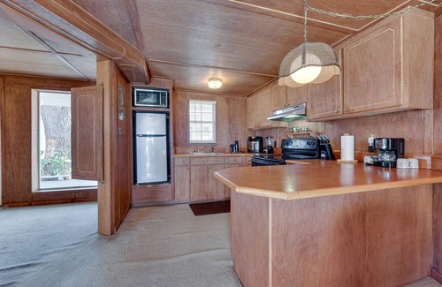 Jonesville Apartment | Waterfront Jonesville Studio on Black River Lake!