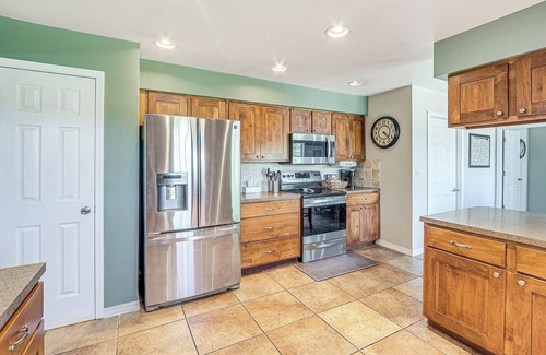 Arkansas City House | Waterfront Kansas Home w/Private Fire Pit!