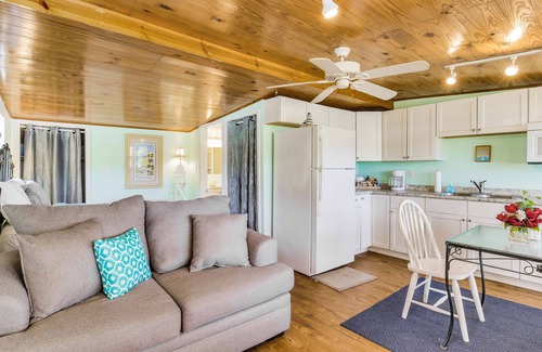 Florida Panhandle Apartment | Waterfront, Kayaks, Dog-friendly