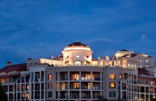 Kelowna Central Business District Resort | Waterfront Kelowna Condo