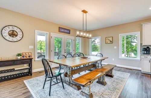 Bumpass House | Waterfront Lake Anna Home w/Dock, Beach & Kayaks!