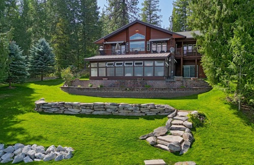 Bonner County House | Waterfront Lake Cocolalla Home - Short drive to Schweitzer