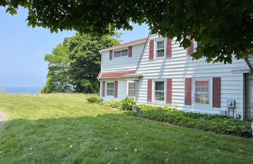 Erie County House | Waterfront Lake Erie Getaway!