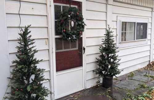 Erie County House | Waterfront Lake Erie Getaway!