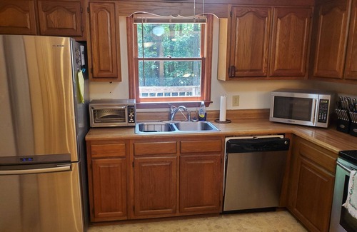 Manson House | Waterfront Lake Home - Private Dock & 1/4 Mile Beach - High Speed Wifi