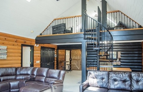 Semora House | Waterfront Lake Home with Huge Dock!