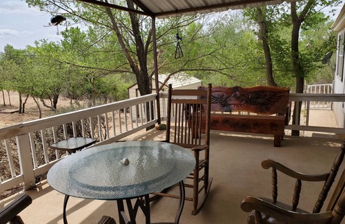 Crosbyton House | Waterfront lake house white river lake