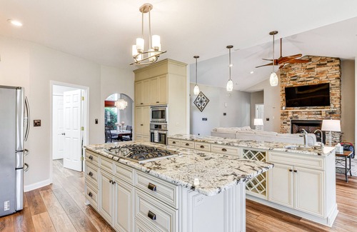 Terrell House | Waterfront Lake Norman Retreat w/Dock + Hot Tub!