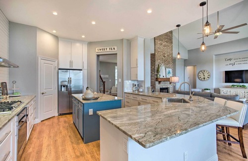 Quinlan House | Waterfront Lake Tawakoni Home w/Fire Pit!